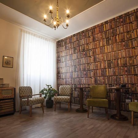 Dimora 16 Rooms & Garden プラート エクステリア 写真