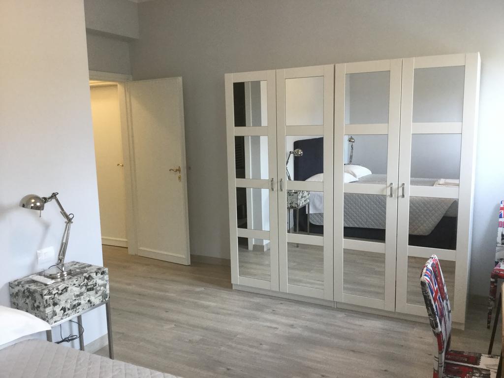 Dimora 16 Rooms & Garden プラート エクステリア 写真