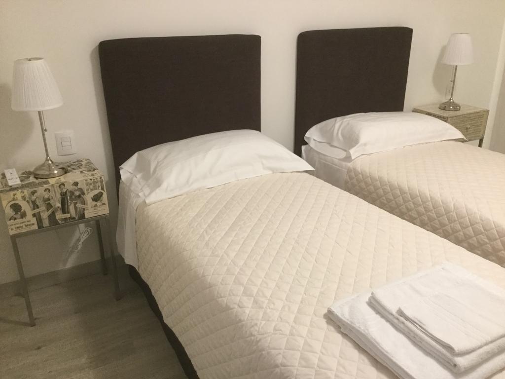 Dimora 16 Rooms & Garden プラート エクステリア 写真